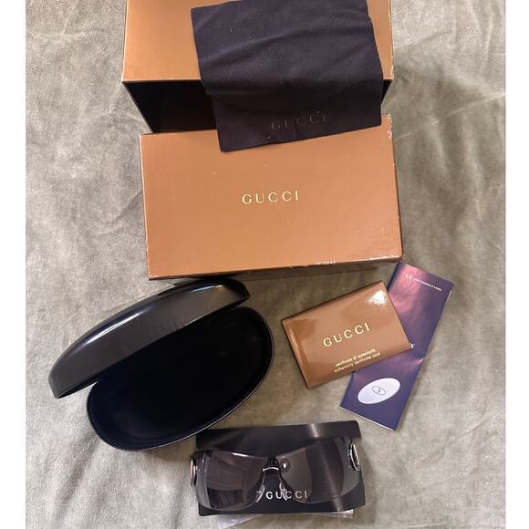 Gucci Accessories - VINTAGE Y2K Gucci Shield Rimless Fade Lens Sunglasses Like New